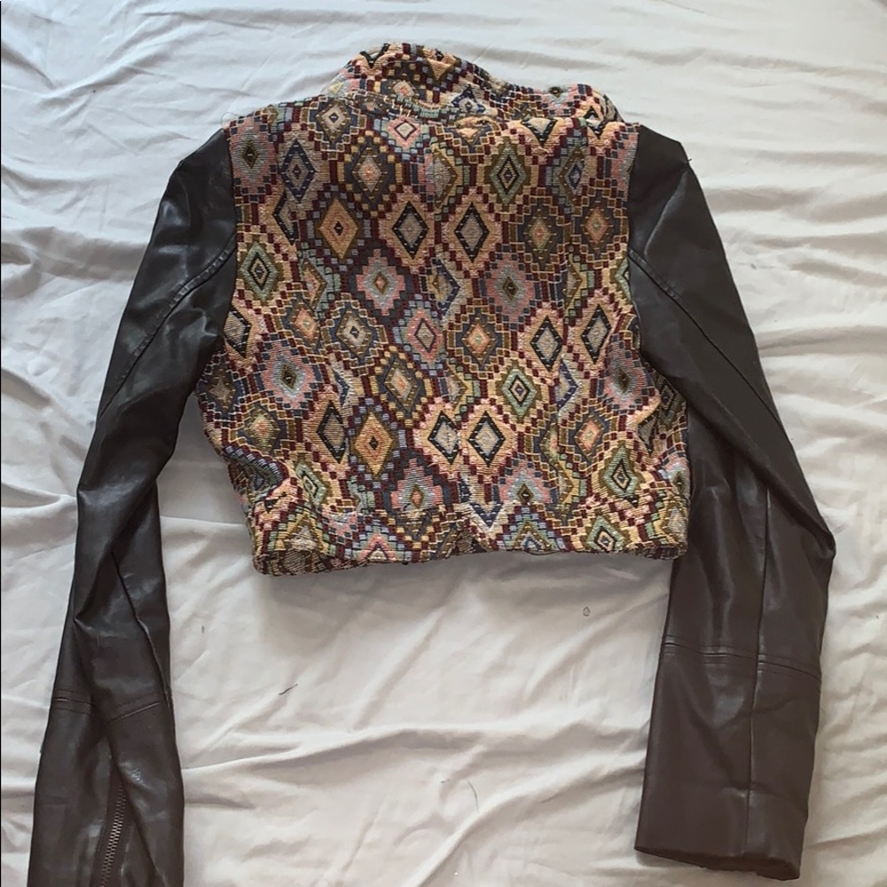 Leather jacket - Picture 2 of 3